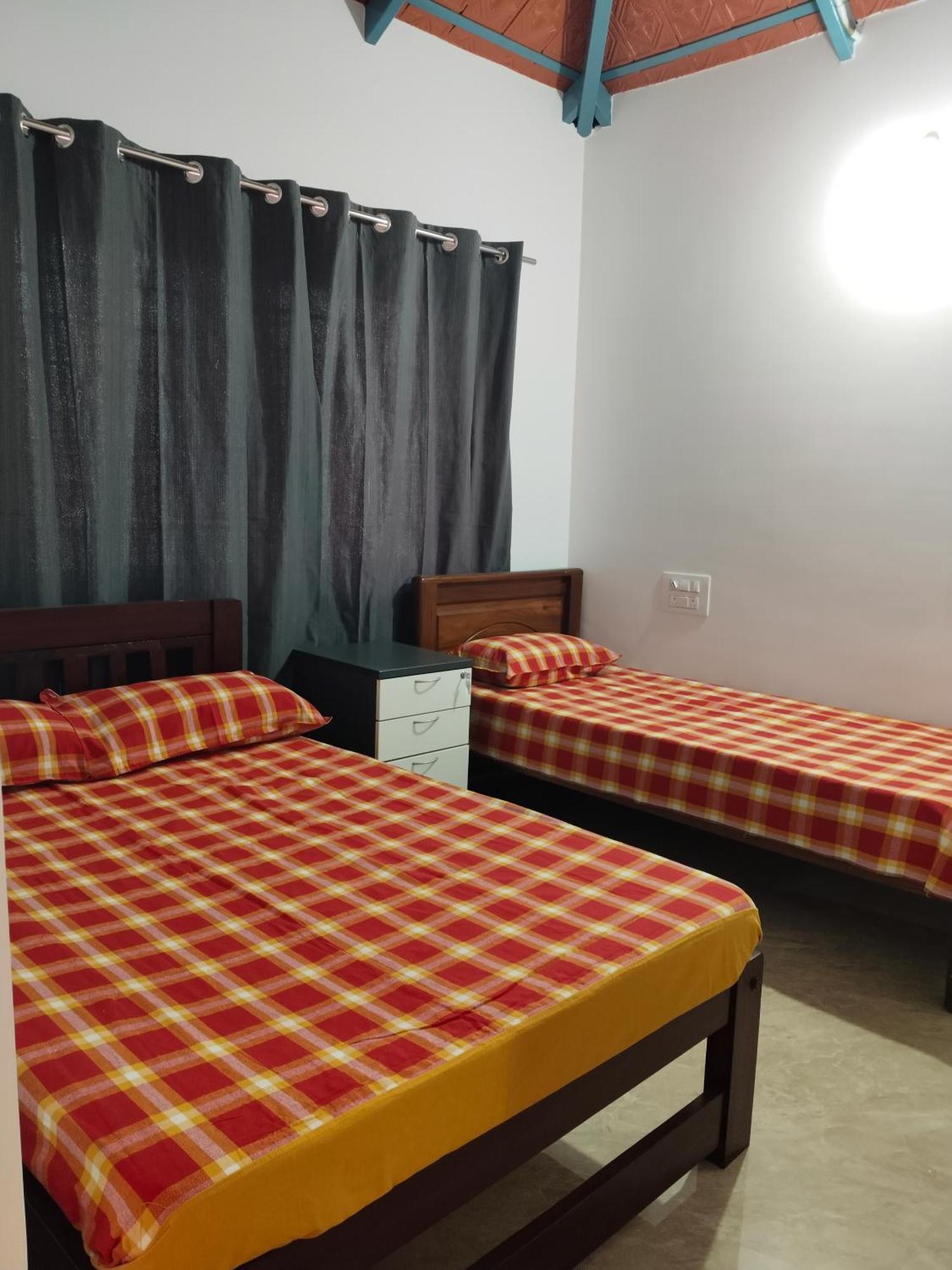 Kamal Nivas Service Apartment Chikmagalur